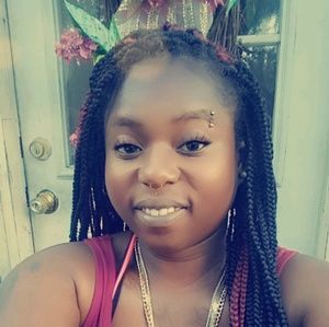 Meet your Posher, Delicia